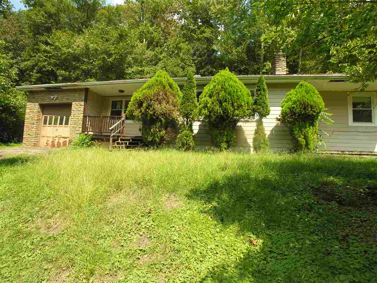 2114 Miller Road Huntington, WV 25701 - Photo 1 of 10 Gallery Image 1
