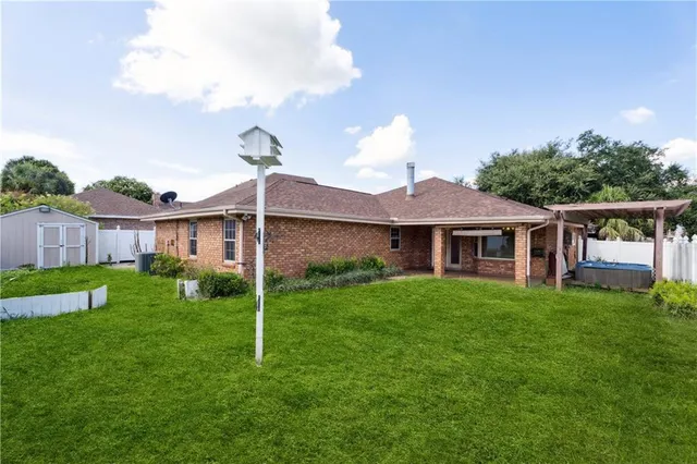 $2,350 | 3505 Lake Arrowhead Drive, Harvey, LA 70058