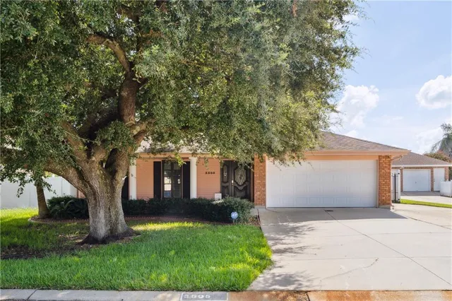 $2,350 | 3505 Lake Arrowhead Drive, Harvey, LA 70058