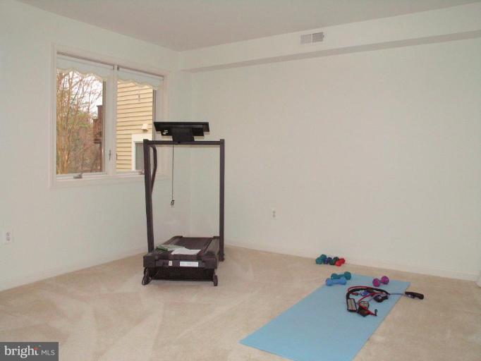 11200 Center Post Court Reston, VA 20194 - Photo 27 of 30 a room with toys and a table