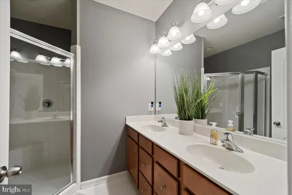 $3,700 | 852 Regents Square, Unit 343, Oxon Hill, MD 20745