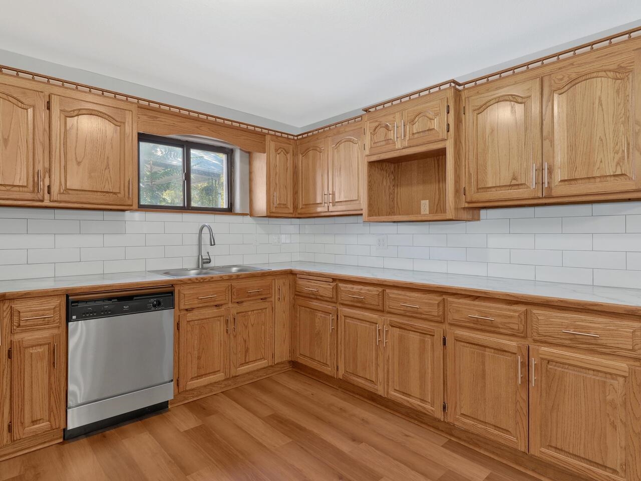 721 South Broadview Street Wichita, KS 67218 - Photo 13 of 36