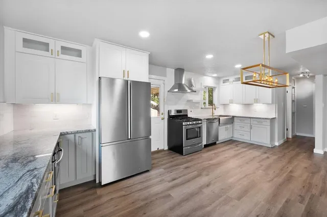 $2,150 | 703 Timberline Drive, Kennedale, TX 76060