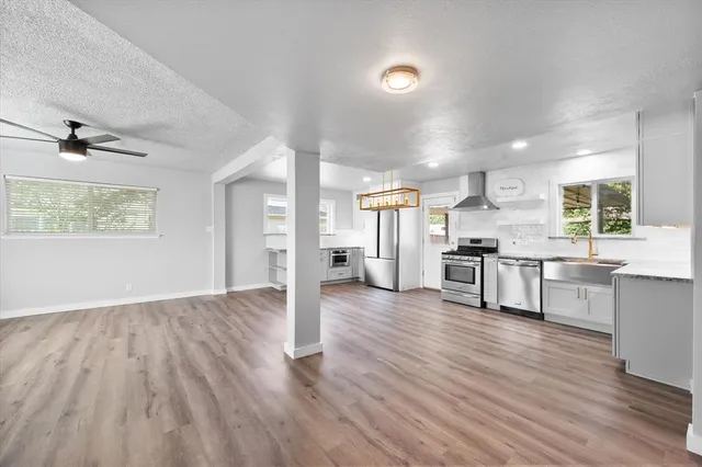 $2,150 | 703 Timberline Drive, Kennedale, TX 76060