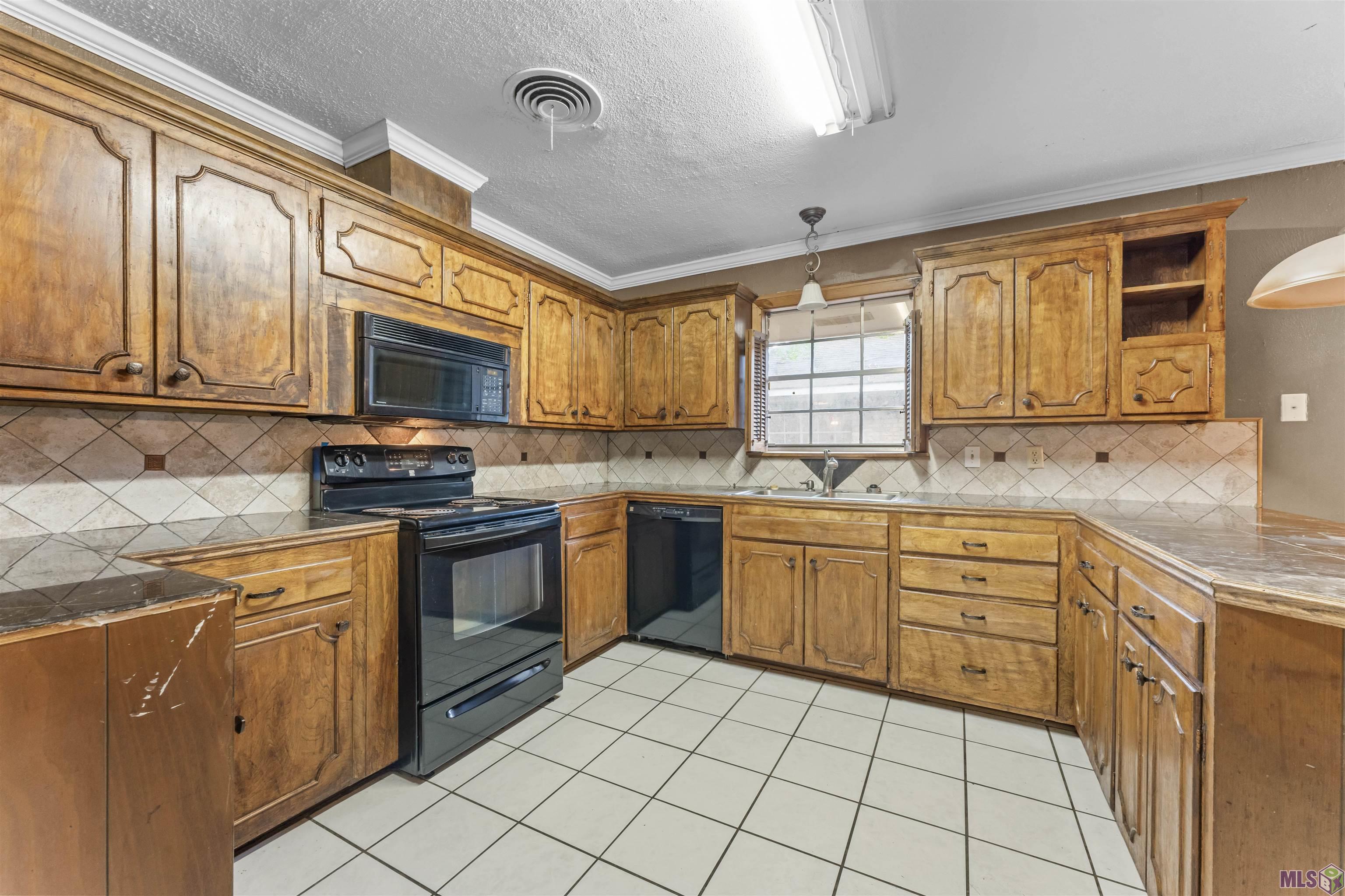 1981 Christian Street Baton Rouge, LA 70808 - Photo 11 of 26