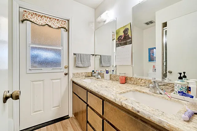 $425,000 | 231 West Paul Avenue, Fresno, CA 93704