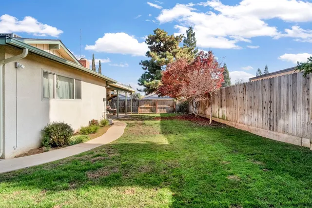 $425,000 | 231 West Paul Avenue, Fresno, CA 93704