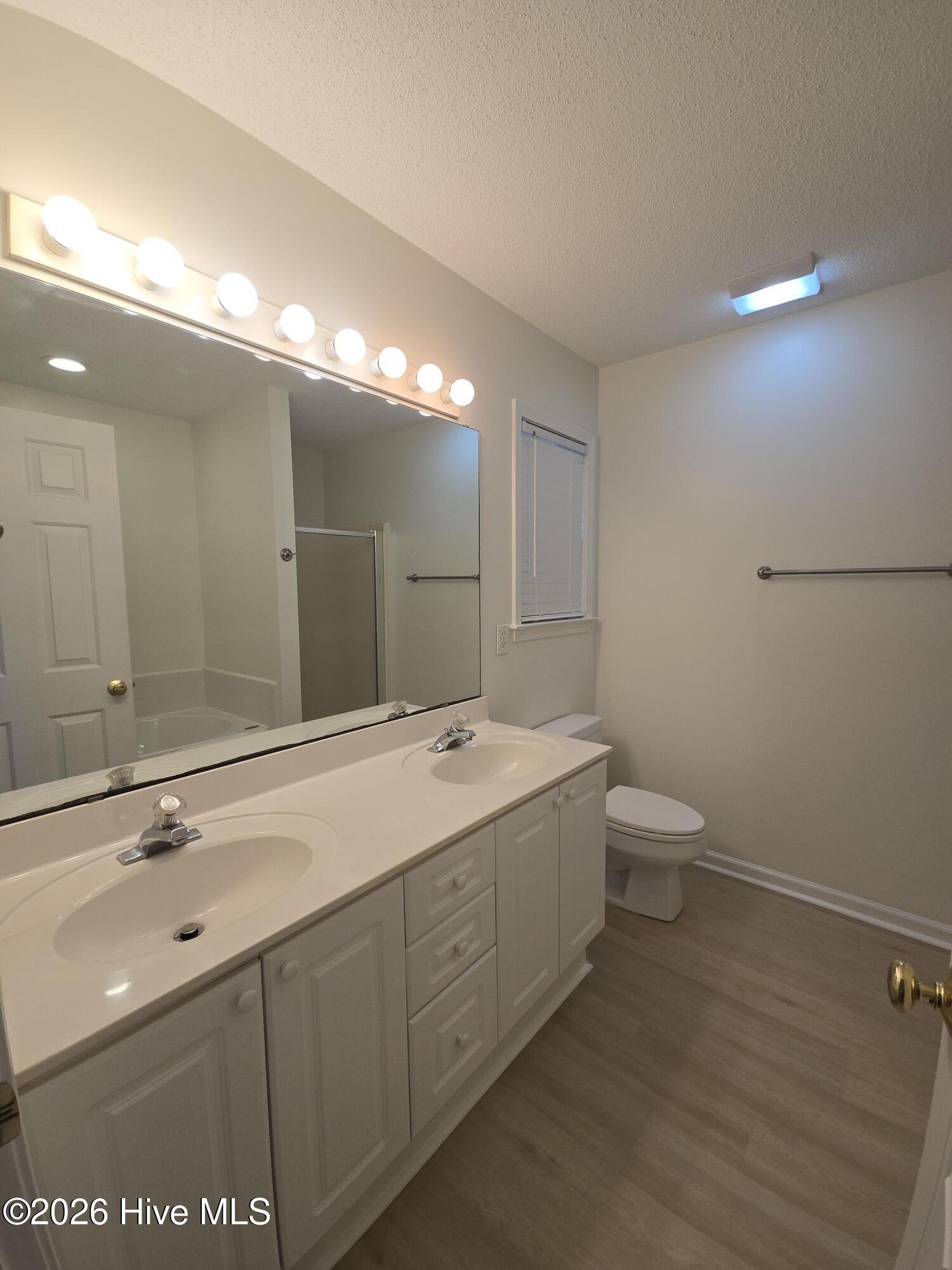5005 Woods Edge Road Wilmington, NC 28409 - Photo 10 of 17