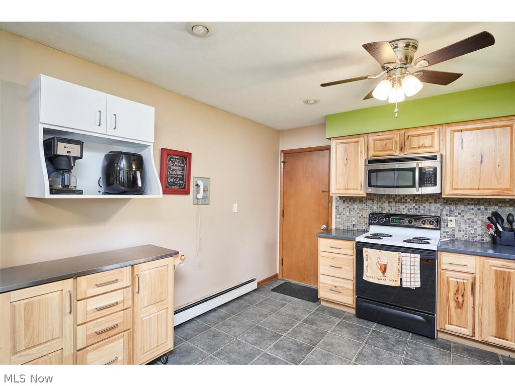 2937 Greenridge Road Barberton, OH 44203 - Photo 7 of 17