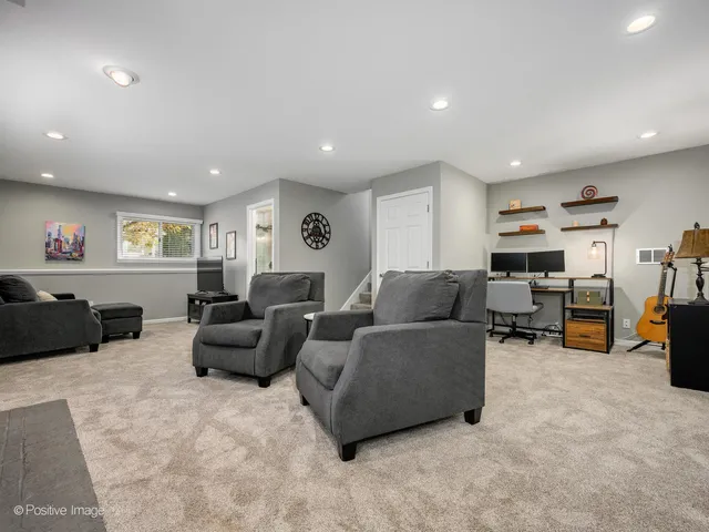 $475,000 | S015 Cottonwood Drive, Wheaton, IL 60187