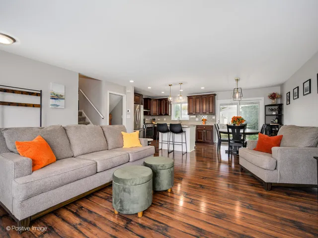 $475,000 | S015 Cottonwood Drive, Wheaton, IL 60187