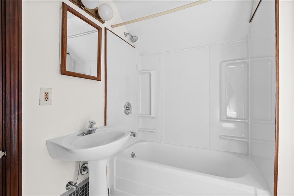 105 Kaplan Avenue Pittsburgh, PA 15227 - Photo 26 of 37