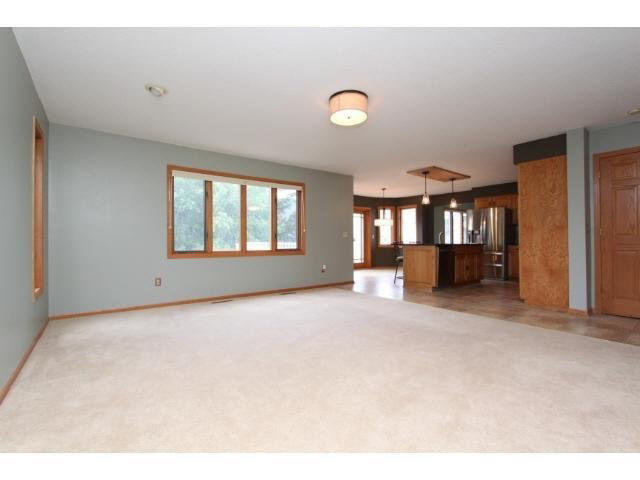 8842 Danton Way Eden Prairie, MN 55347 - Photo 4 of 18