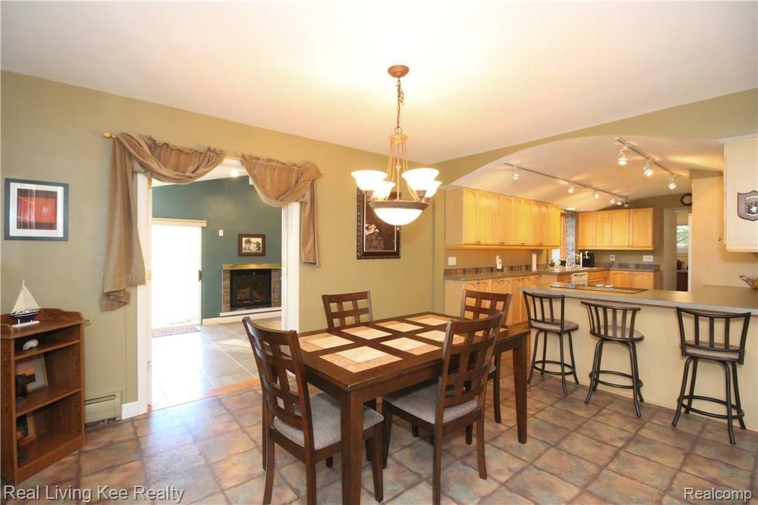 1535 East Hamlin Road Rochester, MI 48307 - Photo 10 of 27 HBKFLZ_still_dr.jpg
