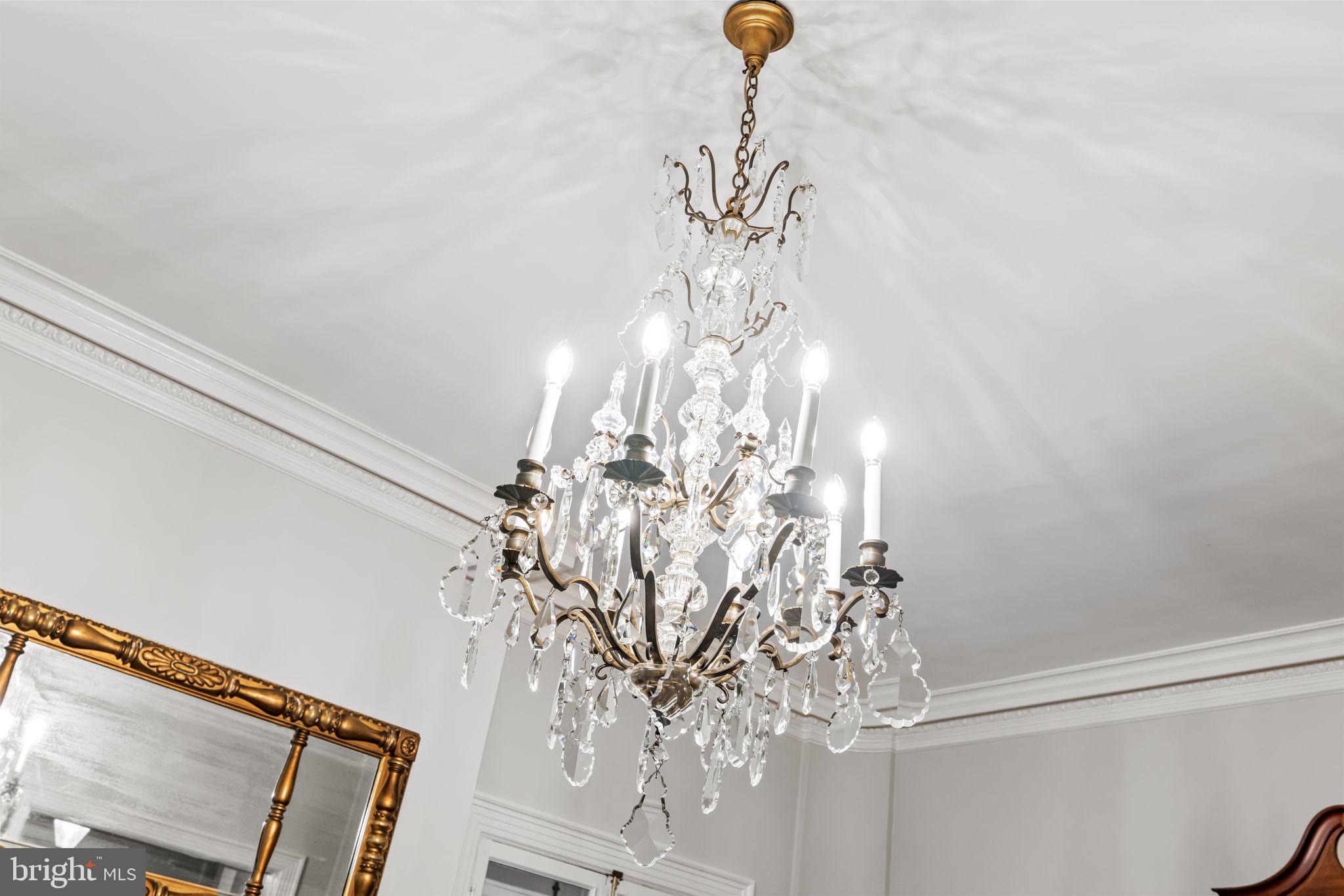 8 Club Road Baltimore, MD 21210 - Photo 25 of 80 Chandelier