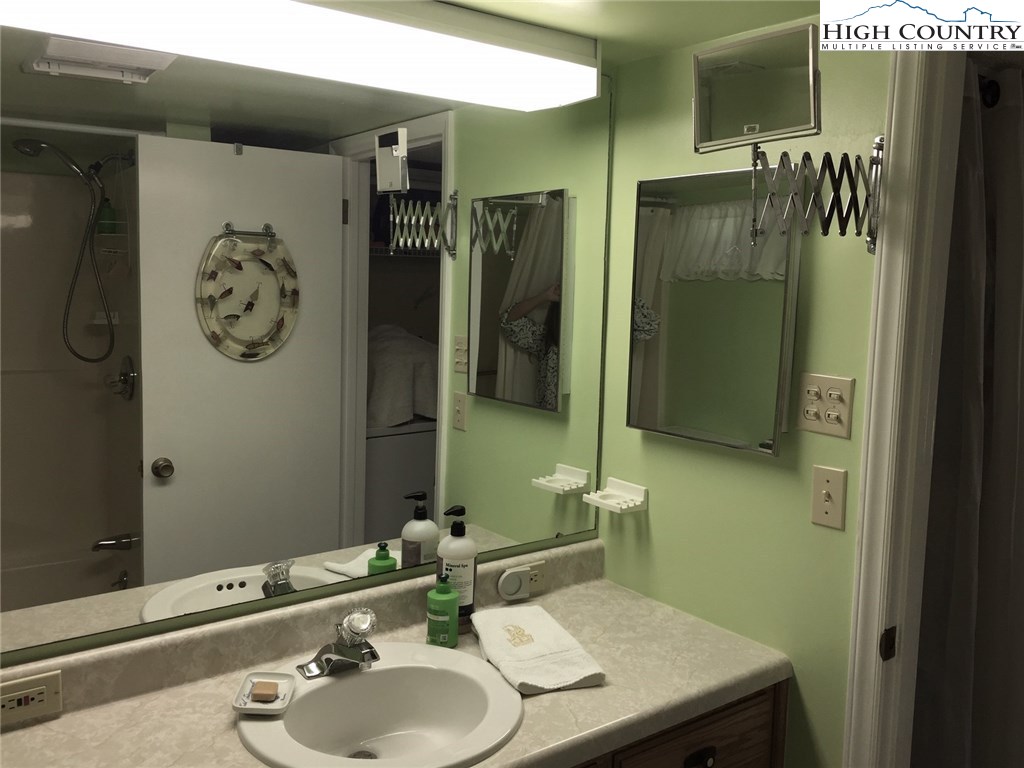 1030 Albert Phipps Road Crumpler, NC 28617 - Photo 22 of 39 Gallery Image 22