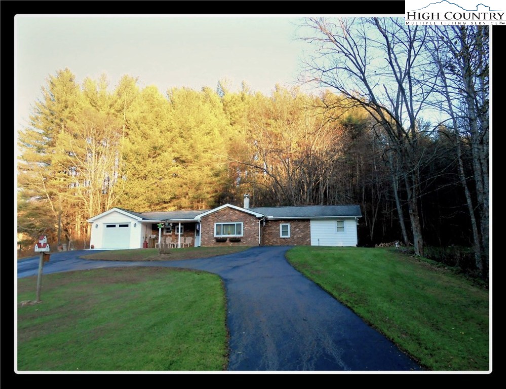 1030 Albert Phipps Road Crumpler, NC 28617 - Photo 4 of 39 Gallery Image 4