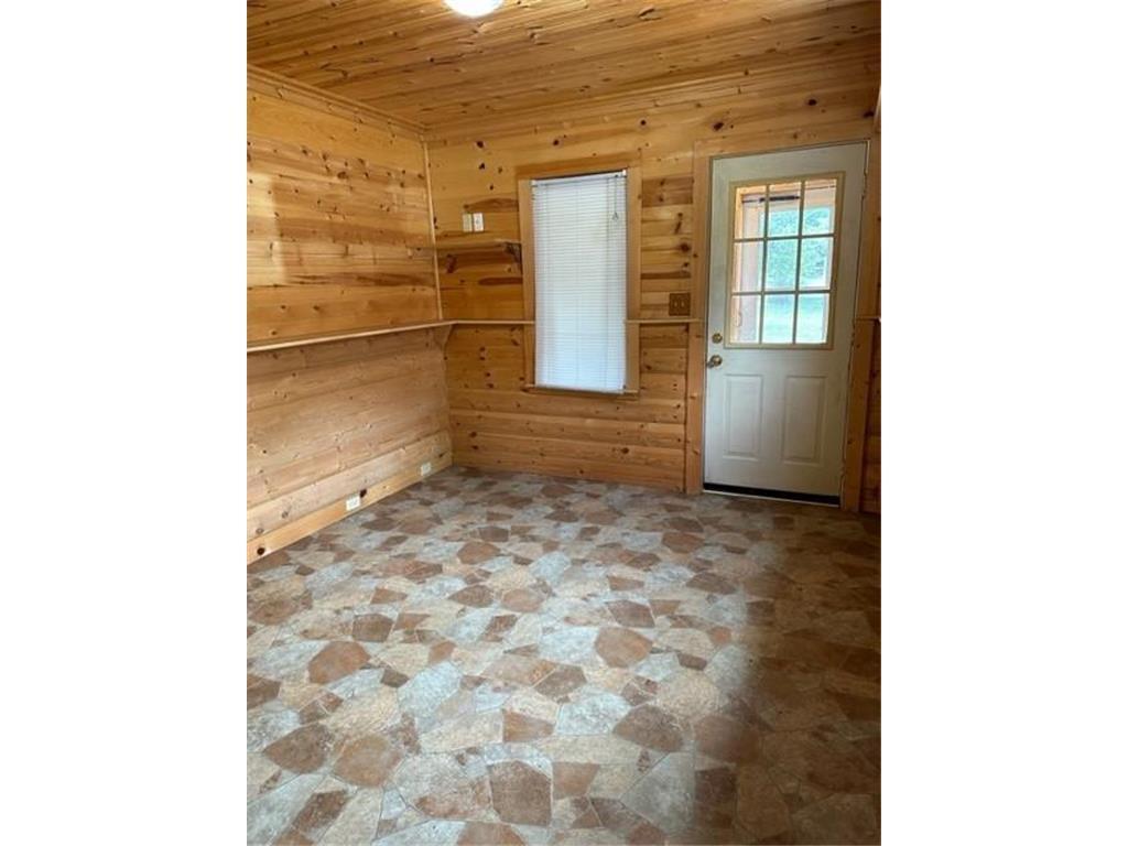 91 6th Street Windom, MN 56101 - Photo 13 of 17