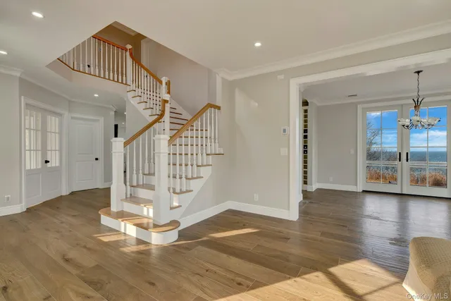 $2,149,000 | 150 Landing Lane, Baiting Hollow, NY 11933