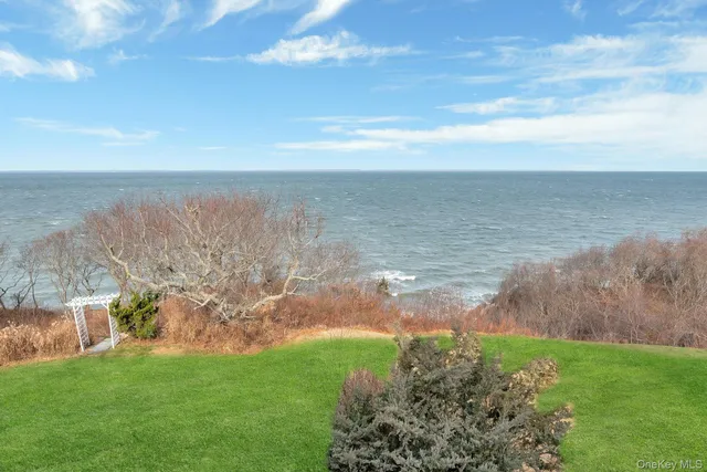 $2,149,000 | 150 Landing Lane, Baiting Hollow, NY 11933