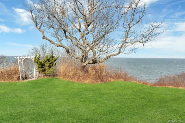 $2,149,000 | 150 Landing Lane, Baiting Hollow, NY 11933