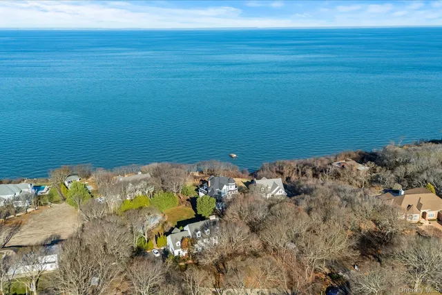 $2,149,000 | 150 Landing Lane, Baiting Hollow, NY 11933