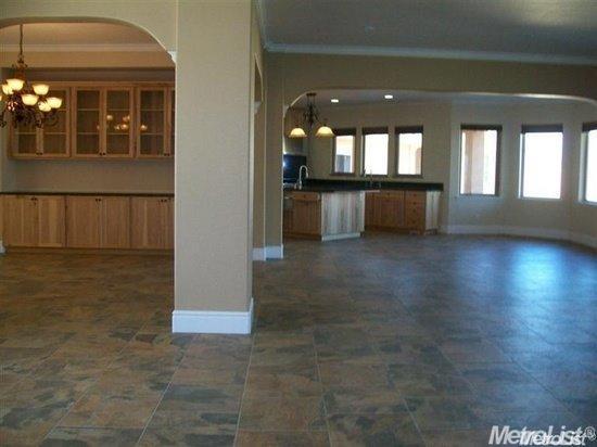 20552 Buchanan Hollow Road, Unit 1 Le Grand, CA 95333 - Photo 10 of 26 a view of a hallway with an empty room