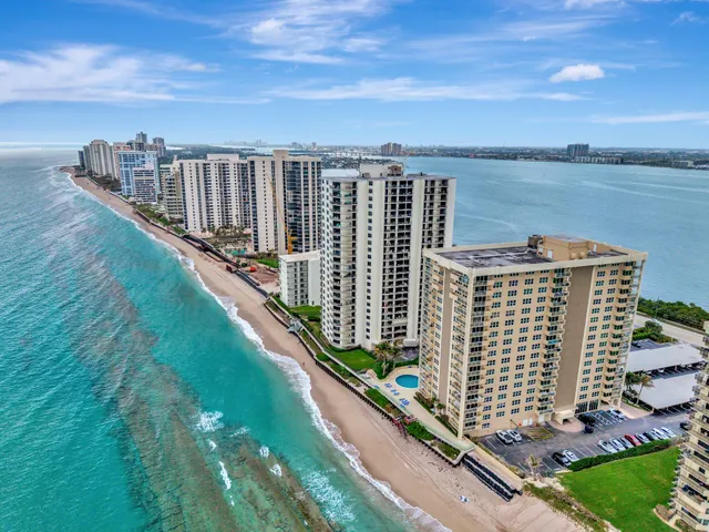 $4,250 | 5440 North Ocean Drive, Unit 1002, Singer Island, FL 33404