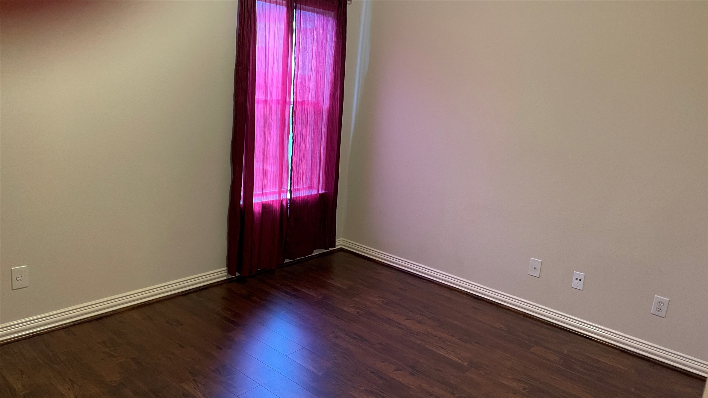 3518 Ewing Drive Manvel, TX 77578 - Photo 17 of 50 a view of a room with wooden floor and windows