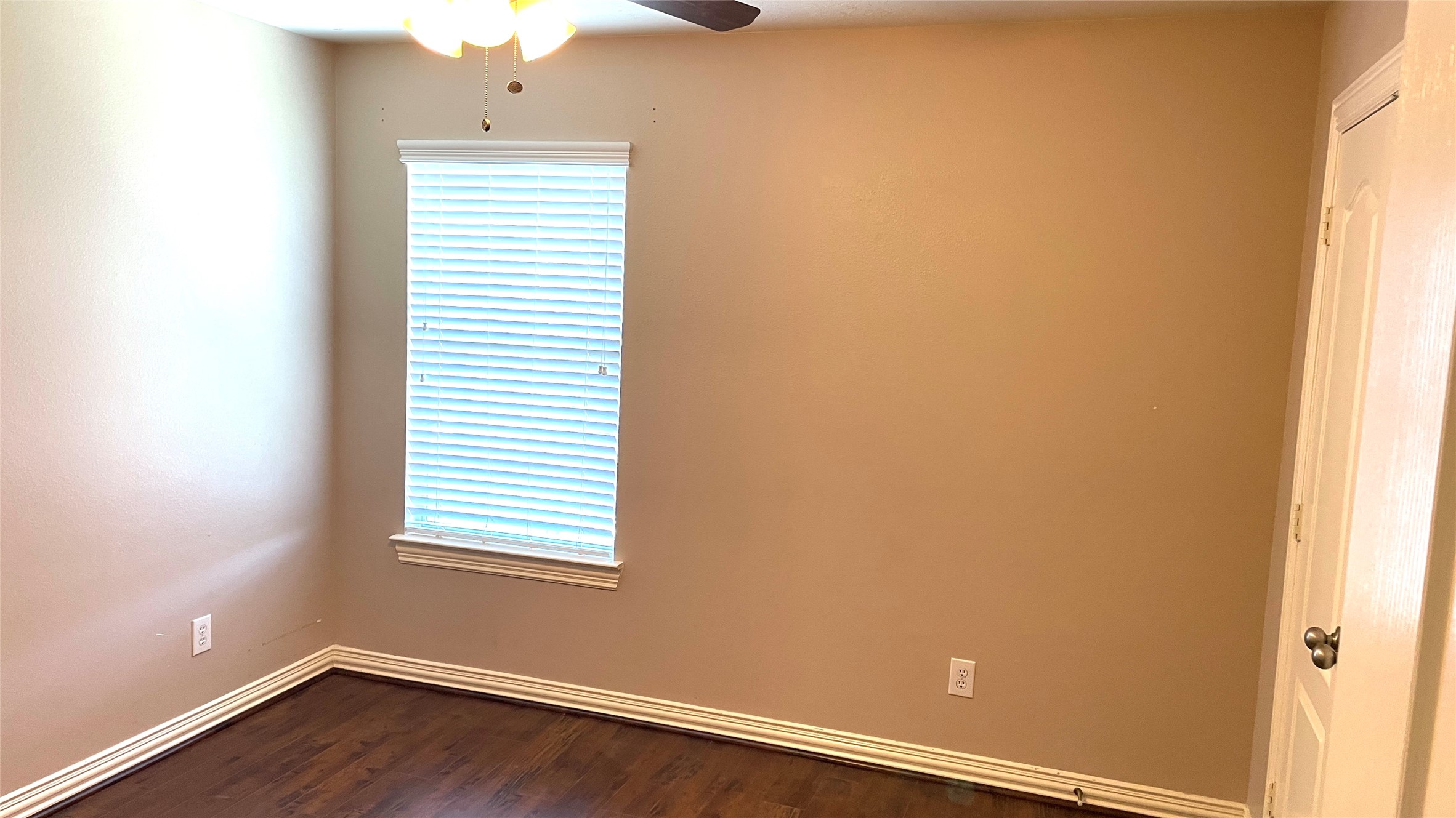 3518 Ewing Drive Manvel, TX 77578 - Photo 35 of 50 an empty room with wooden floor