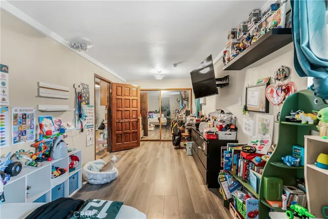 $780,000 | 953 Hollins Street, Los Angeles, CA 90023