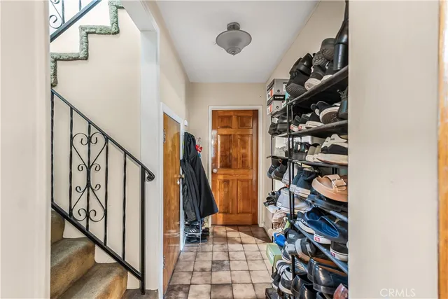 $780,000 | 953 Hollins Street, Los Angeles, CA 90023