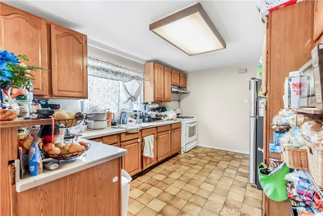 $780,000 | 953 Hollins Street, Los Angeles, CA 90023