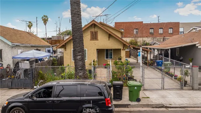$780,000 | 953 Hollins Street, Los Angeles, CA 90023