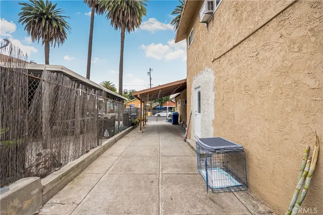 $780,000 | 953 Hollins Street, Los Angeles, CA 90023