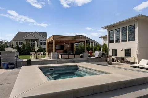 $2,300,000 | 12715 West 146th Street, Olathe, KS 66062