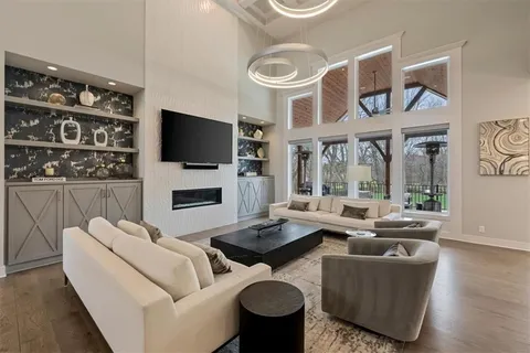 $2,300,000 | 12715 West 146th Street, Olathe, KS 66062