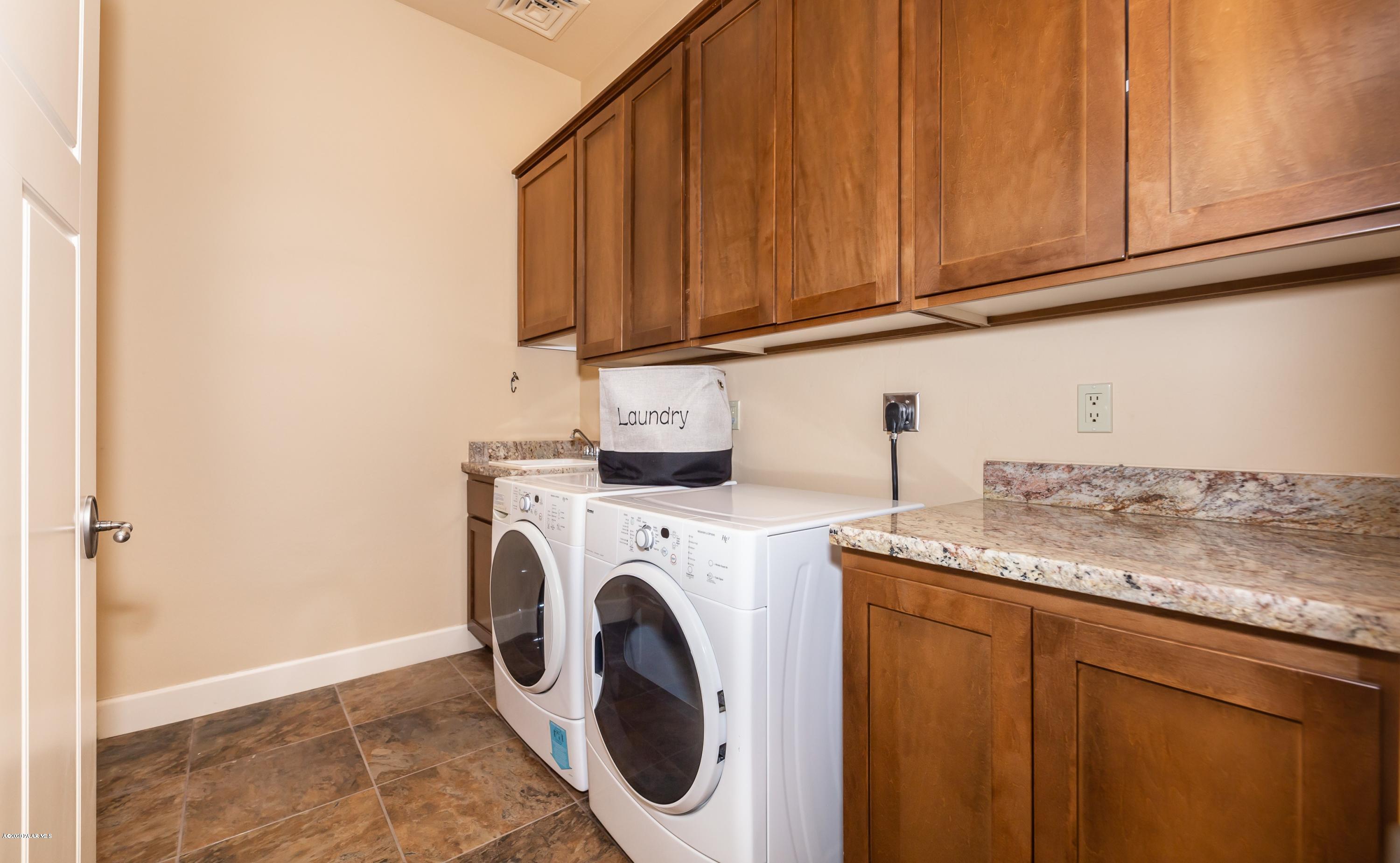 4125 Chuckwalla Road Prescott, AZ 86305 - Photo 23 of 34 022_Laundry Room