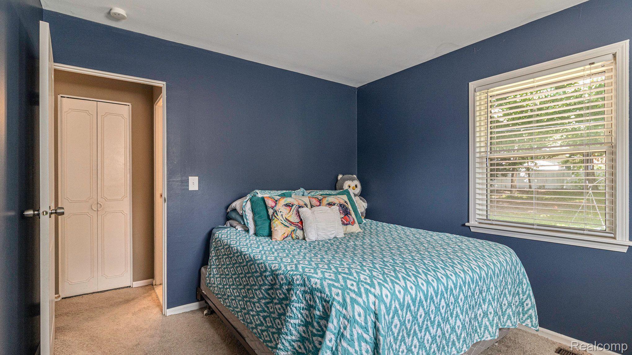 903 Brighton Lake Road Brighton, MI 48116 - Photo 9 of 16 Gallery Image 9