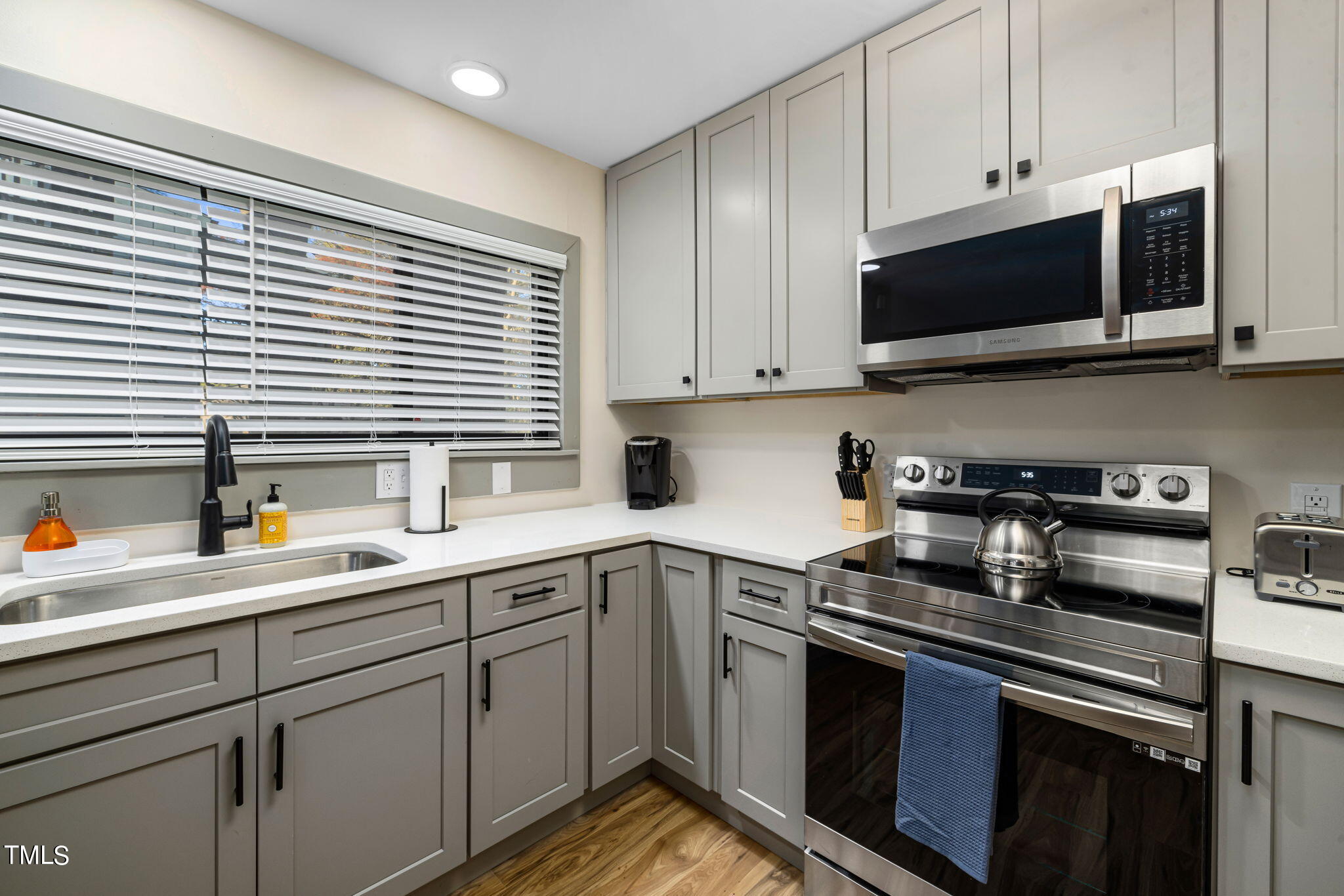 5020 Flint Ridge Place Raleigh, NC 27609 - Photo 10 of 30 32-web-or-mls-7K5A9525