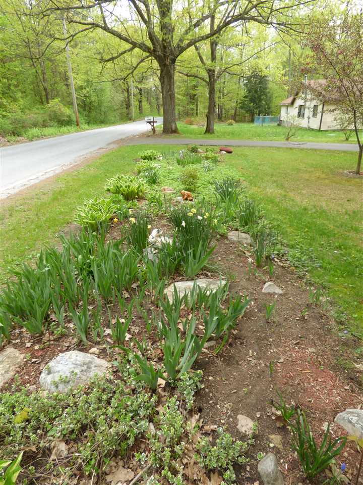2296 Chapel Road Bennington, VT 05201 - Photo 4 of 22