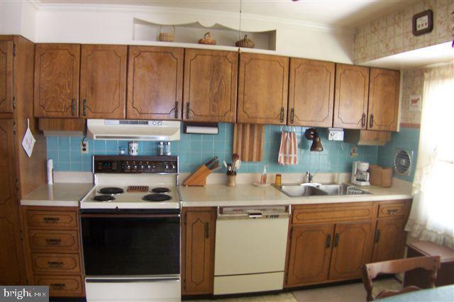 35 Quaker Hills Road Lancaster, PA 17603 - Photo 10 of 12 Gallery Image 10