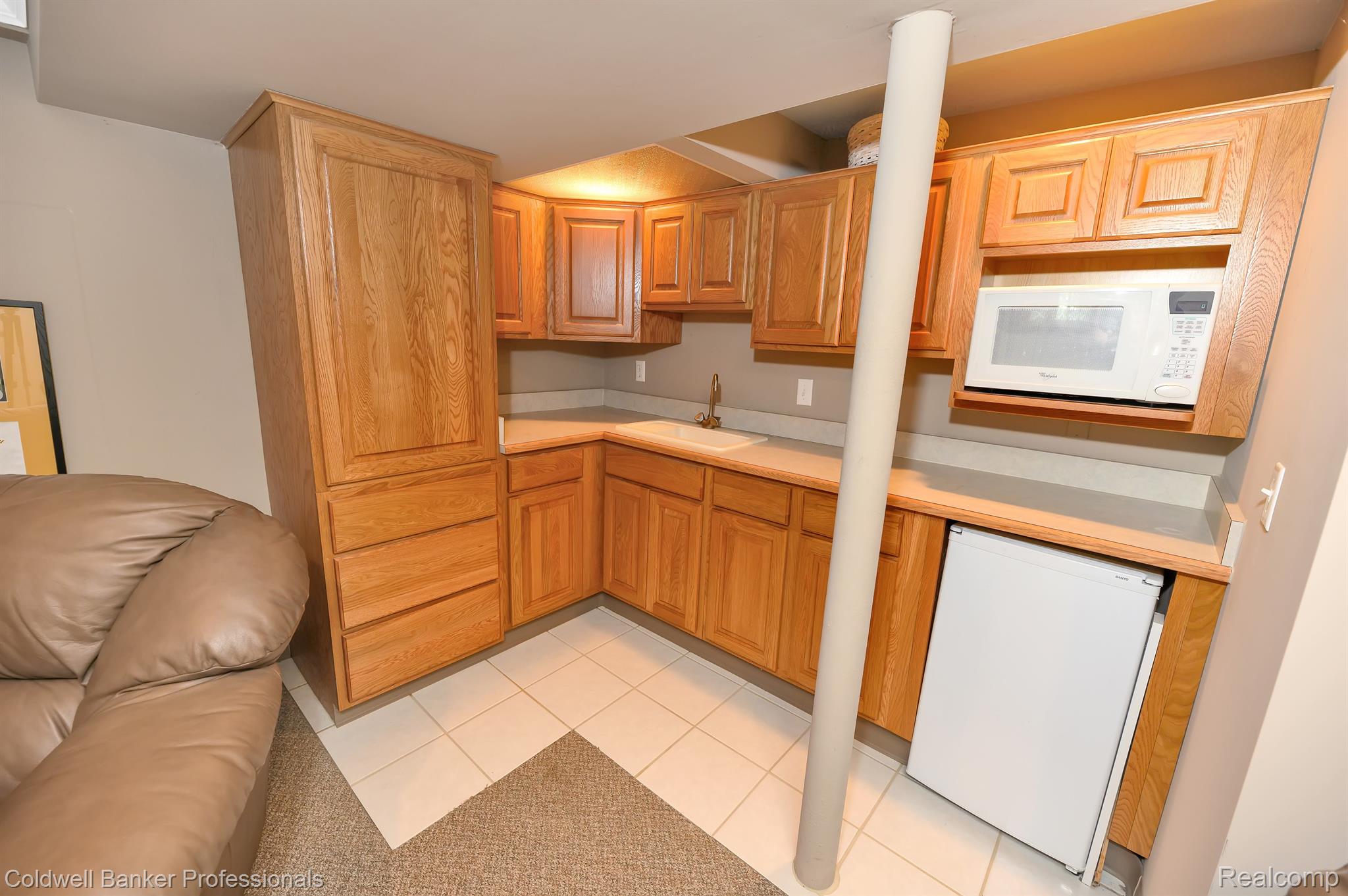 465 Fisher Road Grosse Pointe, MI 48230 - Photo 38 of 44 Gallery Image 38