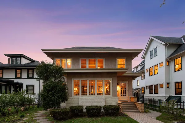 $1,280,000 | 2304 Lake Place, Minneapolis, MN 55405