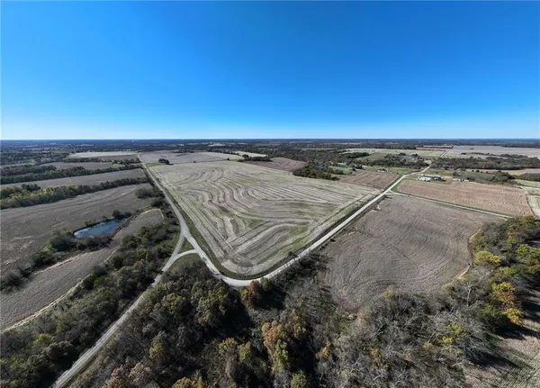 $482,000 | 18680 State Hwy Uu, Jameson, MO 64647