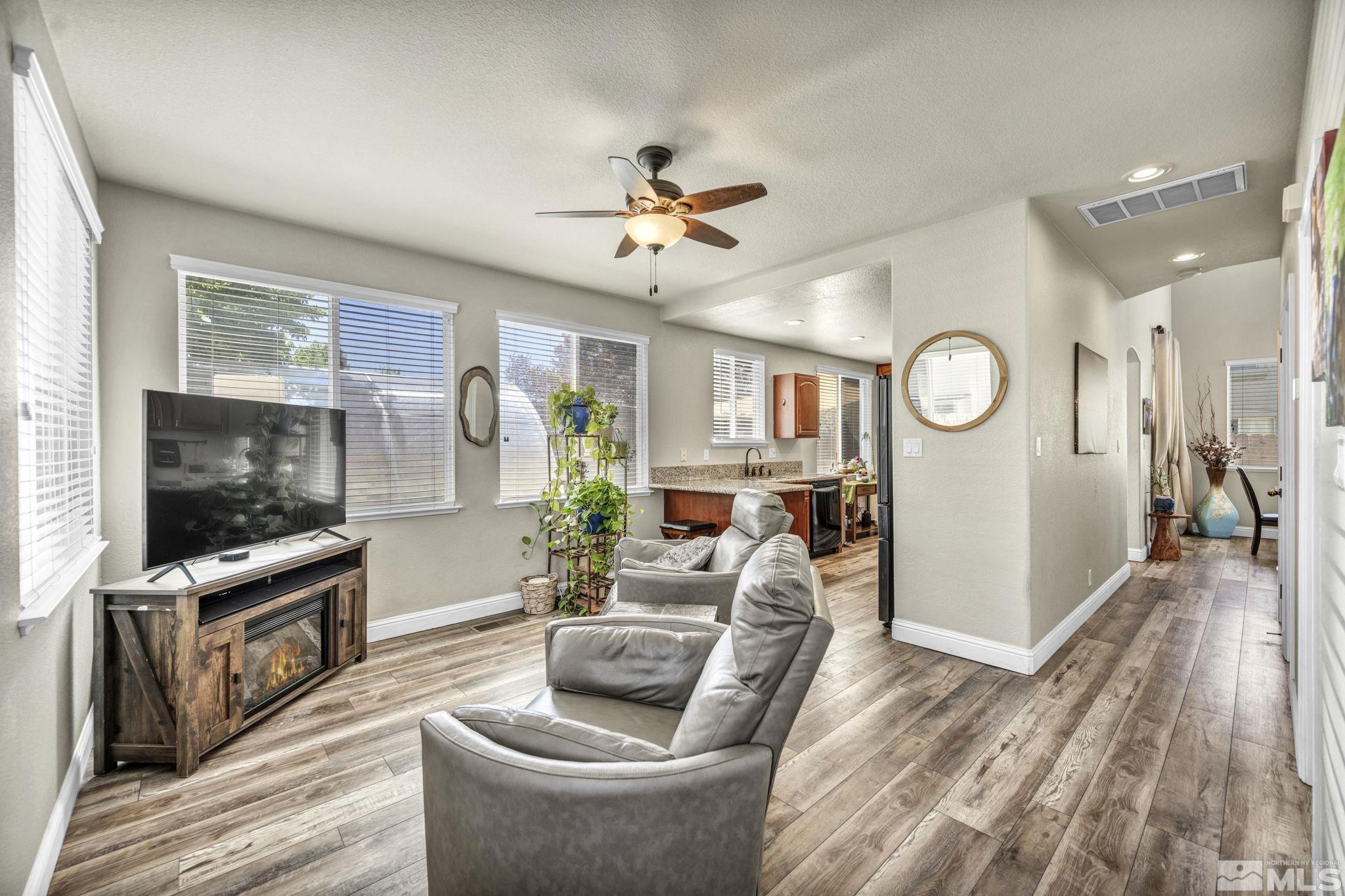 10005 Hampton Park Drive Reno, NV 89521 - Photo 16 of 37 Photo 17
