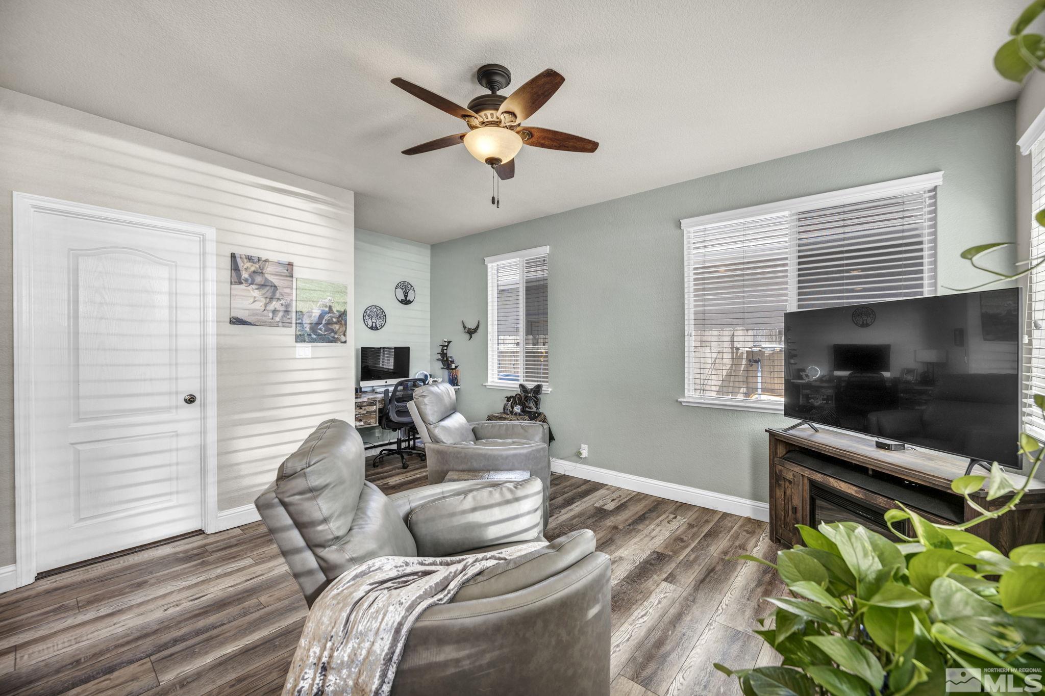 10005 Hampton Park Drive Reno, NV 89521 - Photo 17 of 37 Photo 18