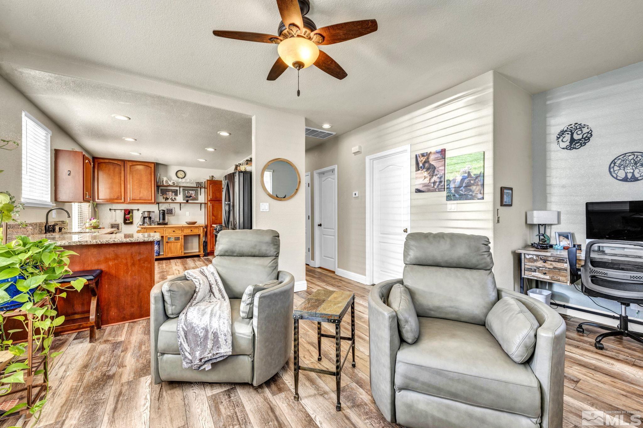 10005 Hampton Park Drive Reno, NV 89521 - Photo 18 of 37 Photo 19