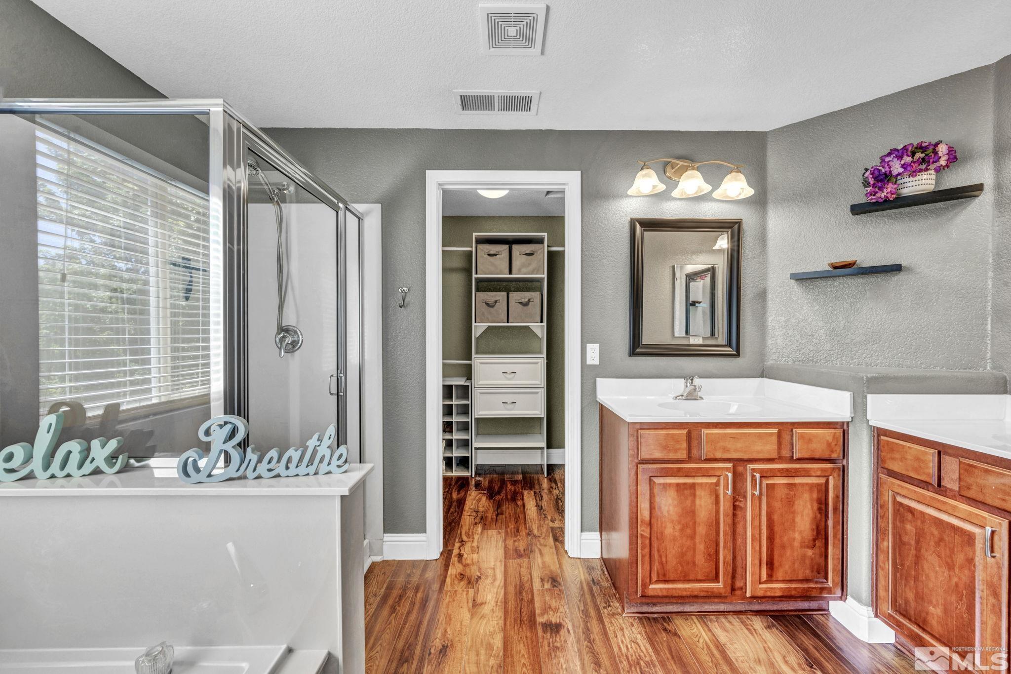 10005 Hampton Park Drive Reno, NV 89521 - Photo 27 of 37 Photo 28