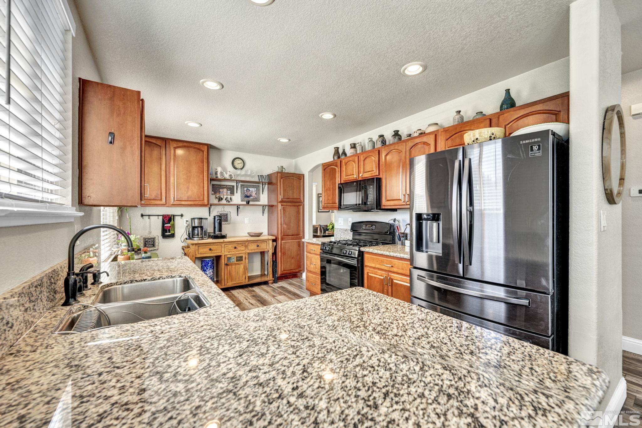 10005 Hampton Park Drive Reno, NV 89521 - Photo 9 of 37 Photo 10